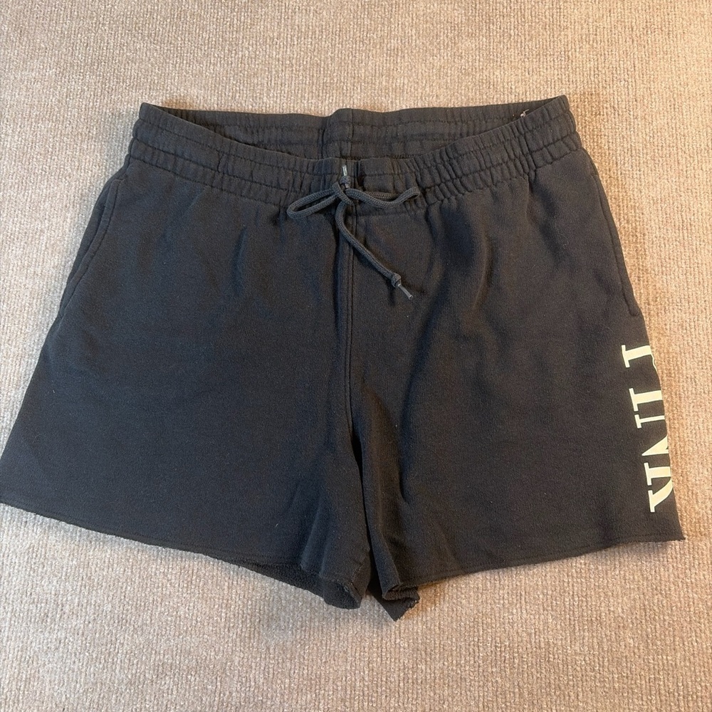 Black Women's Shorts 1461